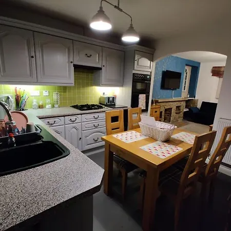 A Cosy Country Retreat In The Dales- Rowan Holiday home *
