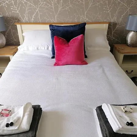 A Cosy Country Retreat In The Dales- Rowan